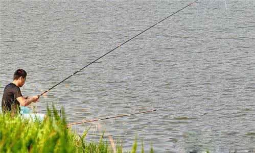 洗衣粉生產(chǎn)廠家員工釣魚體驗(yàn) 釣魚